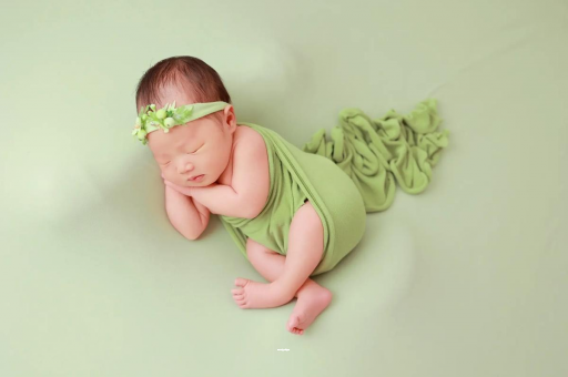 黔南宝宝下眼袋发青的原因